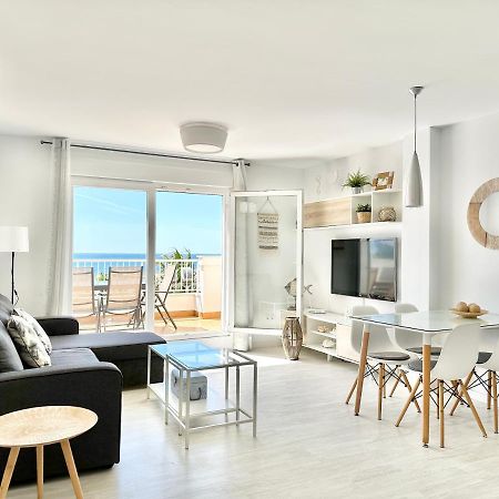 Miramar Beach Caleta De Velez Malaga 外观 照片