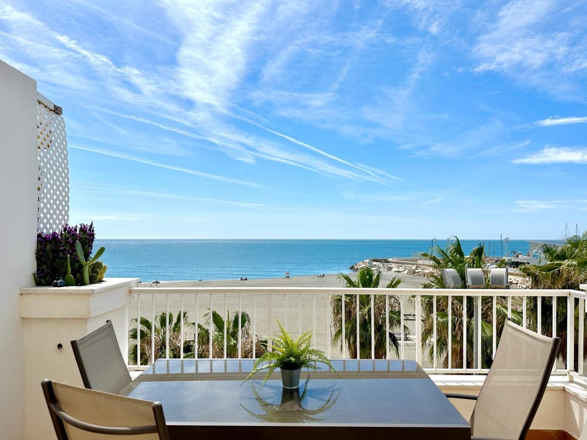 Miramar Beach Caleta De Velez Malaga 外观 照片
